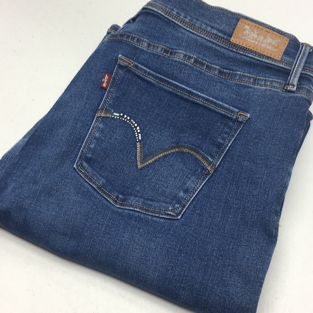 Womens. Levi Signature Bootcut Jeans 36x32